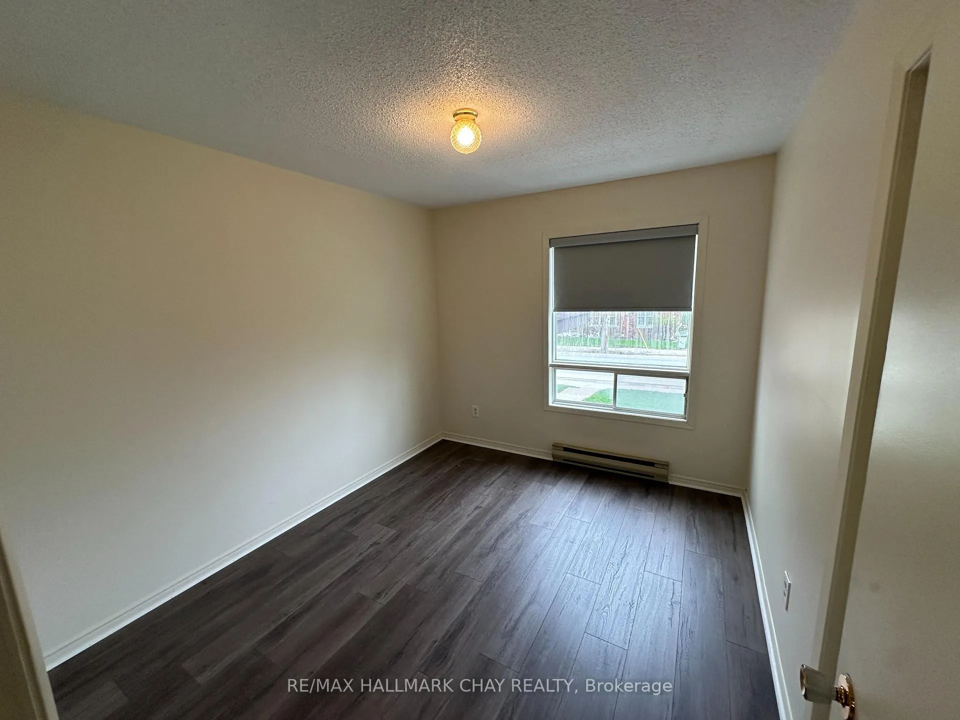 Photo 4 of Unit 102, 80 Grove Street E, Barrie, Wellington — HOMEH