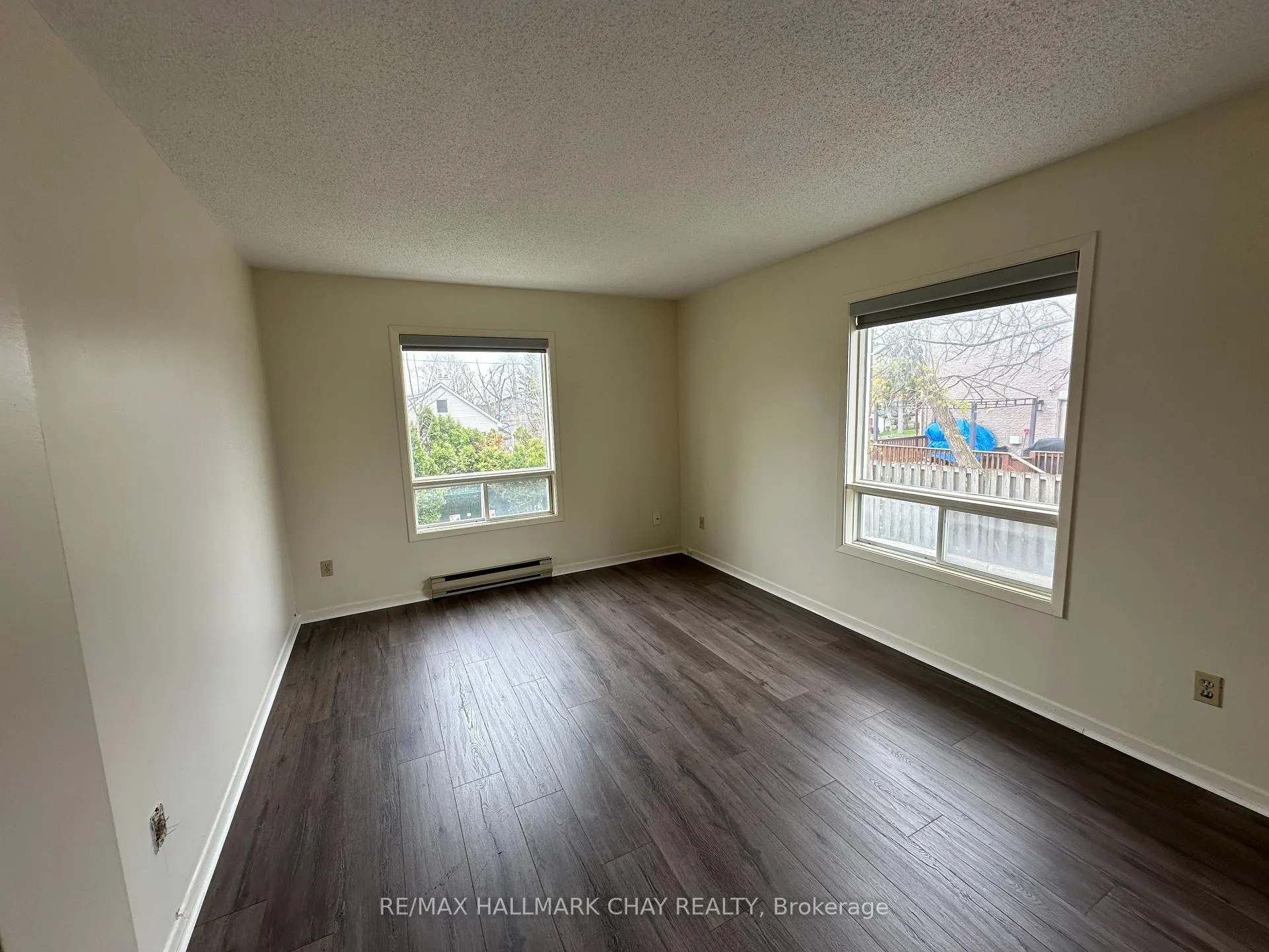 Photo 10 of Unit 102, 80 Grove Street E, Barrie, Wellington — HOMEH
