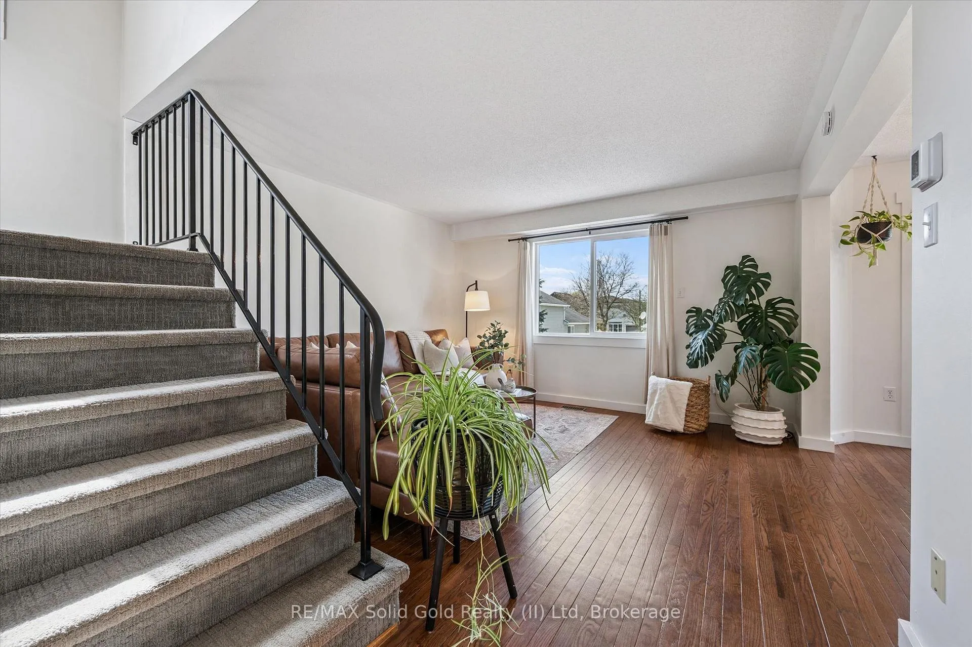 Photo 6 of 185 Middlebury Drive, Waterloo — HOMEH