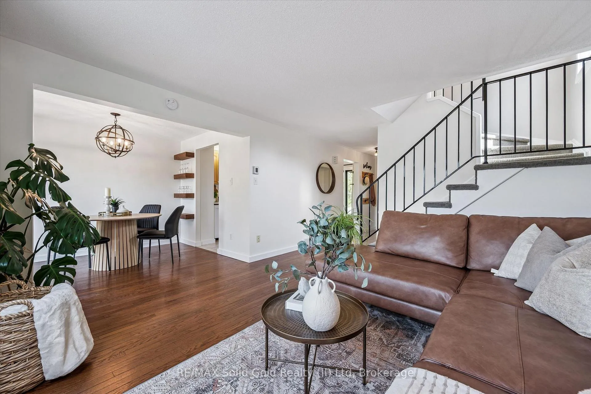 Photo 9 of 185 Middlebury Drive, Waterloo — HOMEH