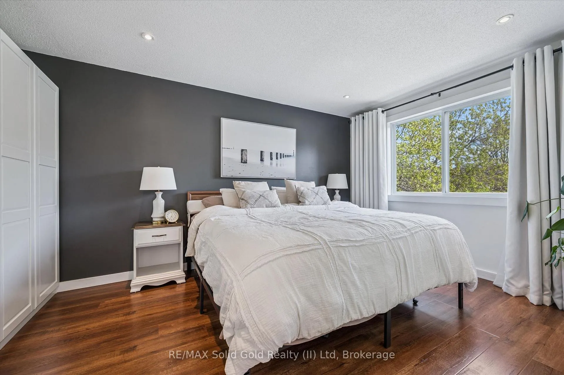 Photo 21 of 185 Middlebury Drive, Waterloo — HOMEH