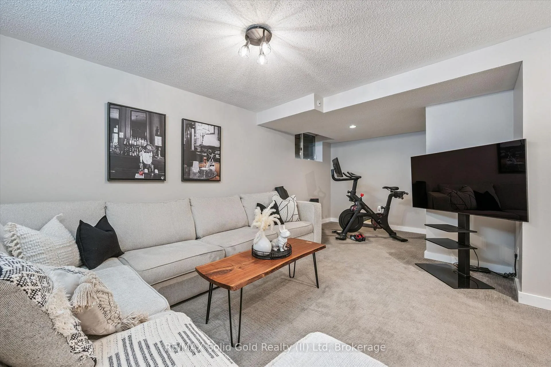Photo 26 of 185 Middlebury Drive, Waterloo — HOMEH