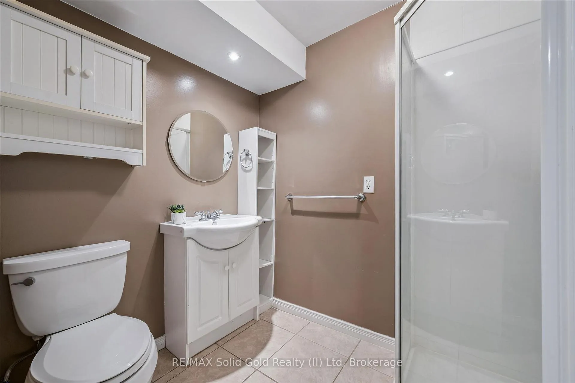 Photo 28 of 185 Middlebury Drive, Waterloo — HOMEH