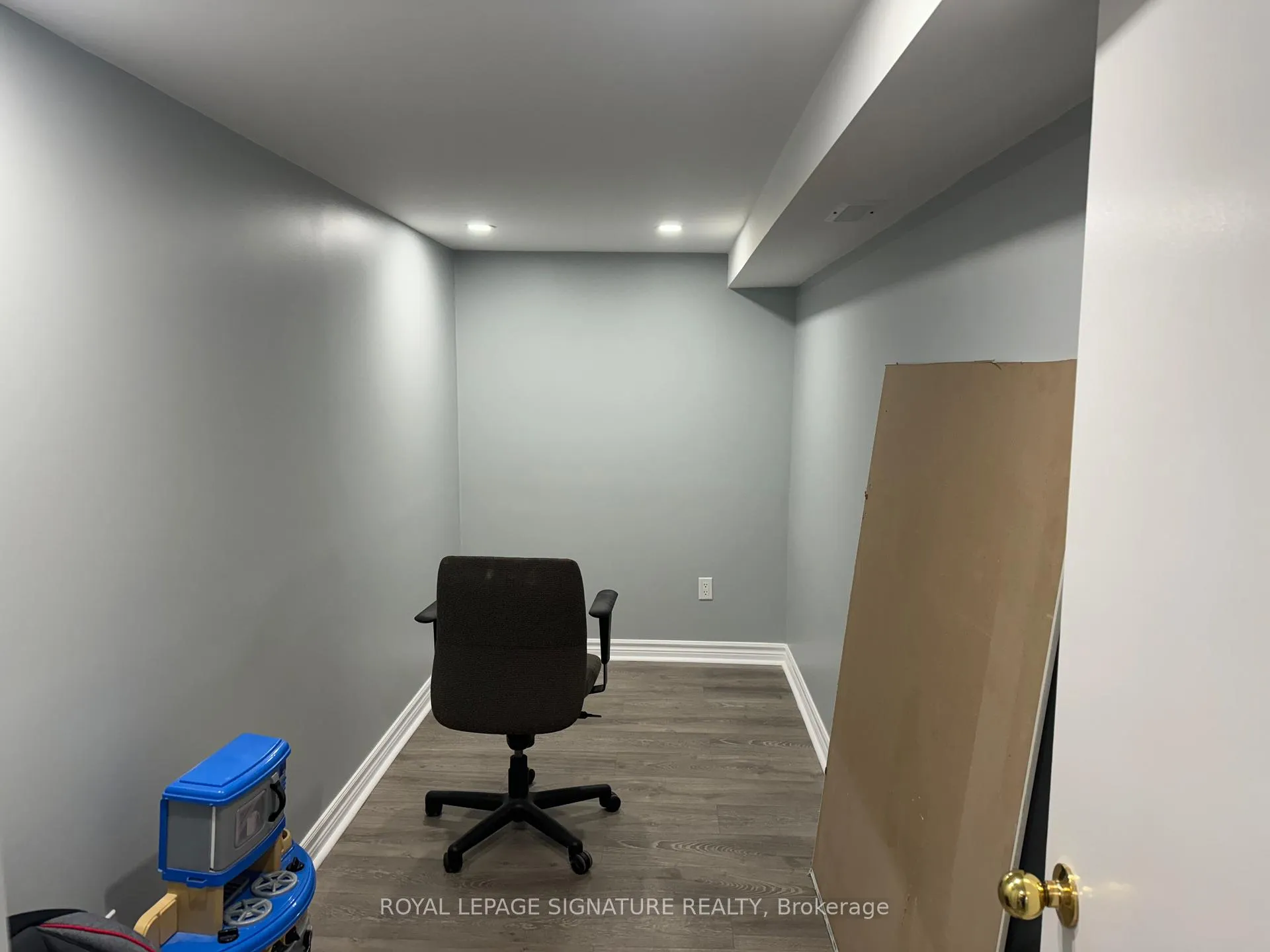 Photo 11 of Unit BSMT, 3 Tara Crescent, Markham, Cedarwood — HOMEH
