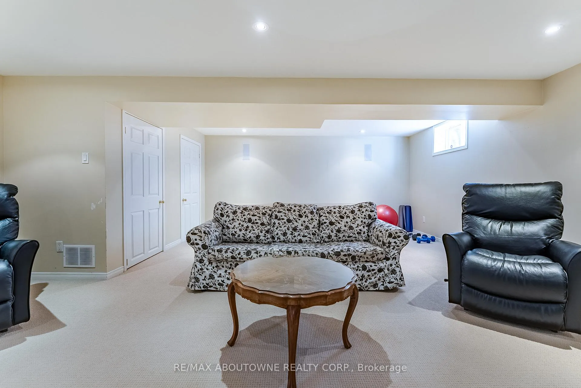 Photo 25 of 1284 Cleaver Drive, Oakville, Morrison — HOMEH