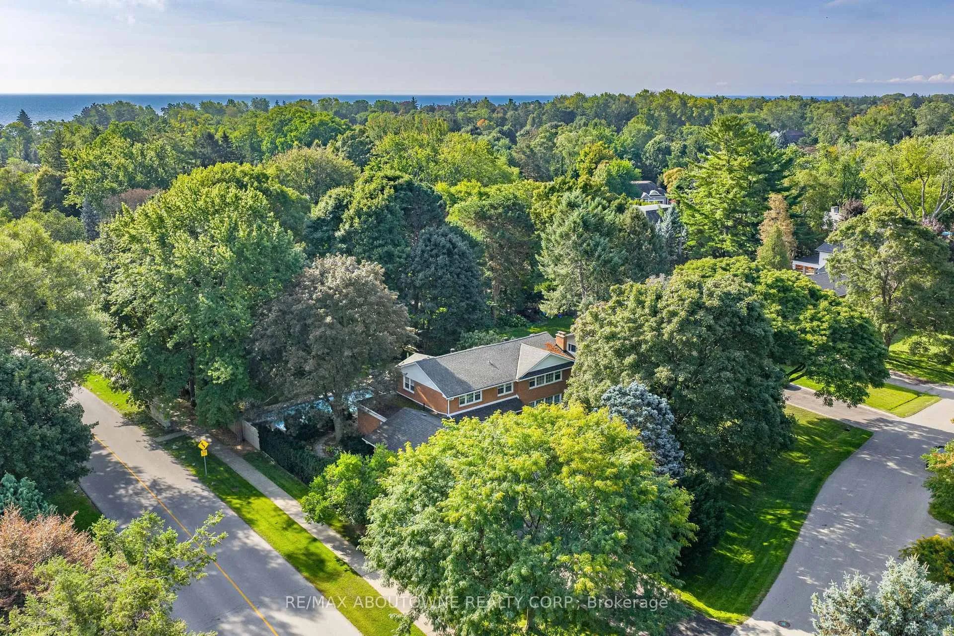 Photo 29 of 1284 Cleaver Drive, Oakville, Morrison — HOMEH