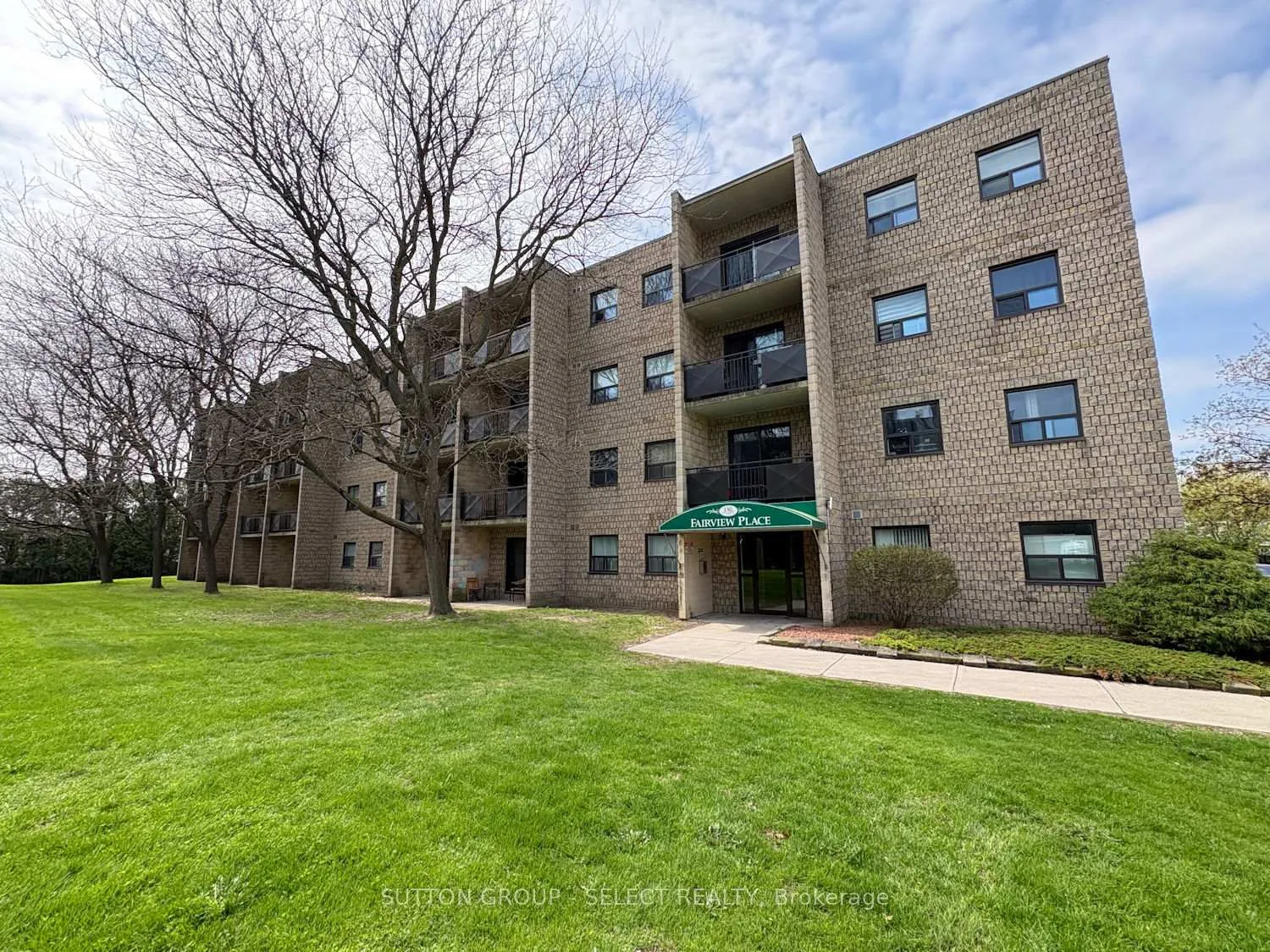 Photo 1 of Unit 208, 130 Park Avenue E, Chatham-Kent, Chatham — HOMEH