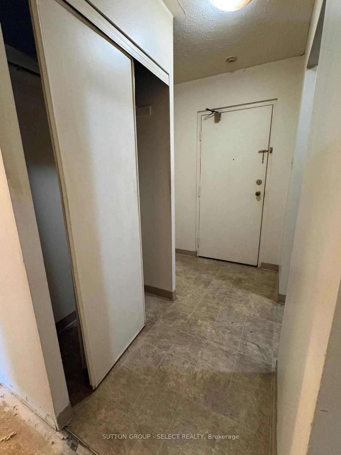 Photo 6 of Unit 208, 130 Park Avenue E, Chatham-Kent, Chatham — HOMEH