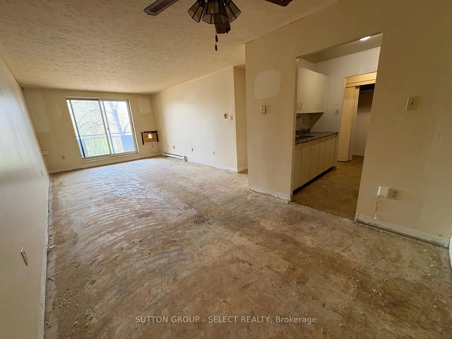 Photo 9 of Unit 208, 130 Park Avenue E, Chatham-Kent, Chatham — HOMEH