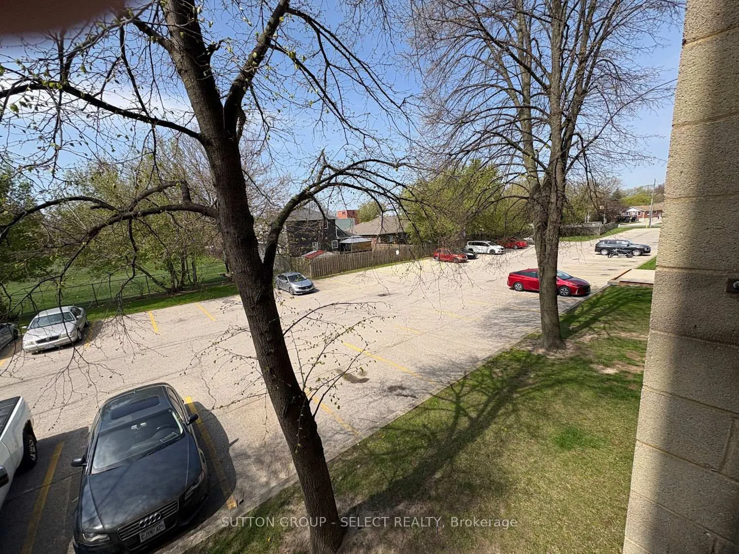 Photo 14 of Unit 208, 130 Park Avenue E, Chatham-Kent, Chatham — HOMEH