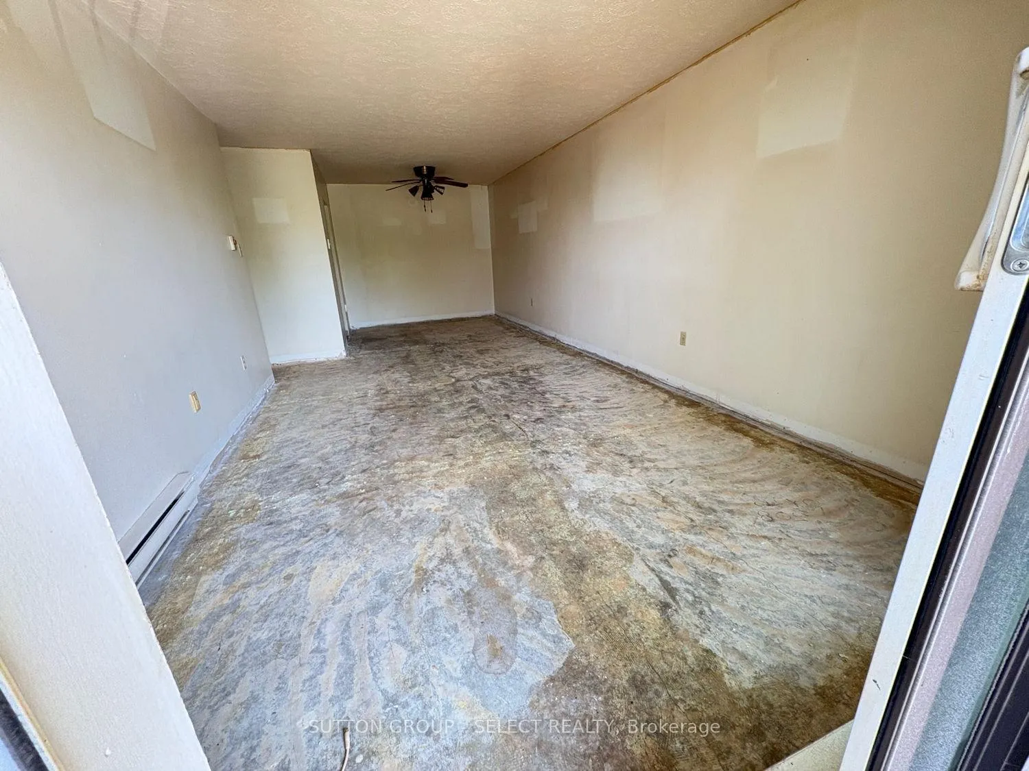 Photo 15 of Unit 208, 130 Park Avenue E, Chatham-Kent, Chatham — HOMEH