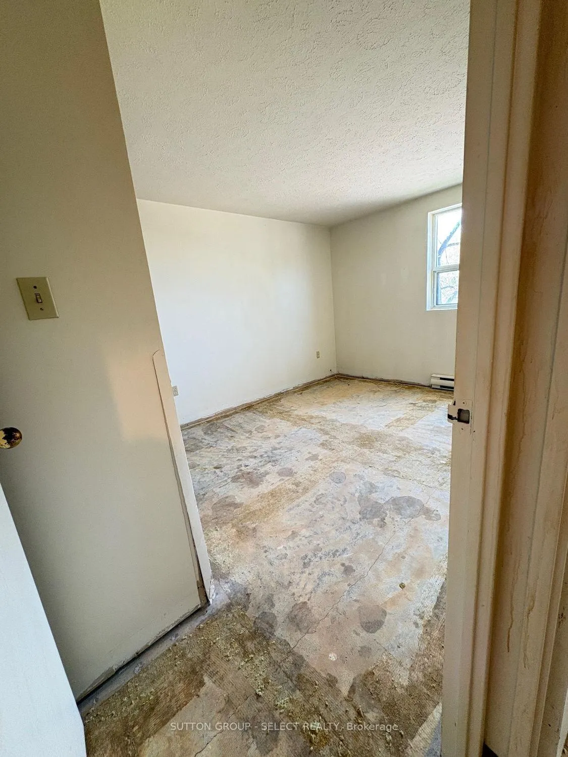 Photo 17 of Unit 208, 130 Park Avenue E, Chatham-Kent, Chatham — HOMEH