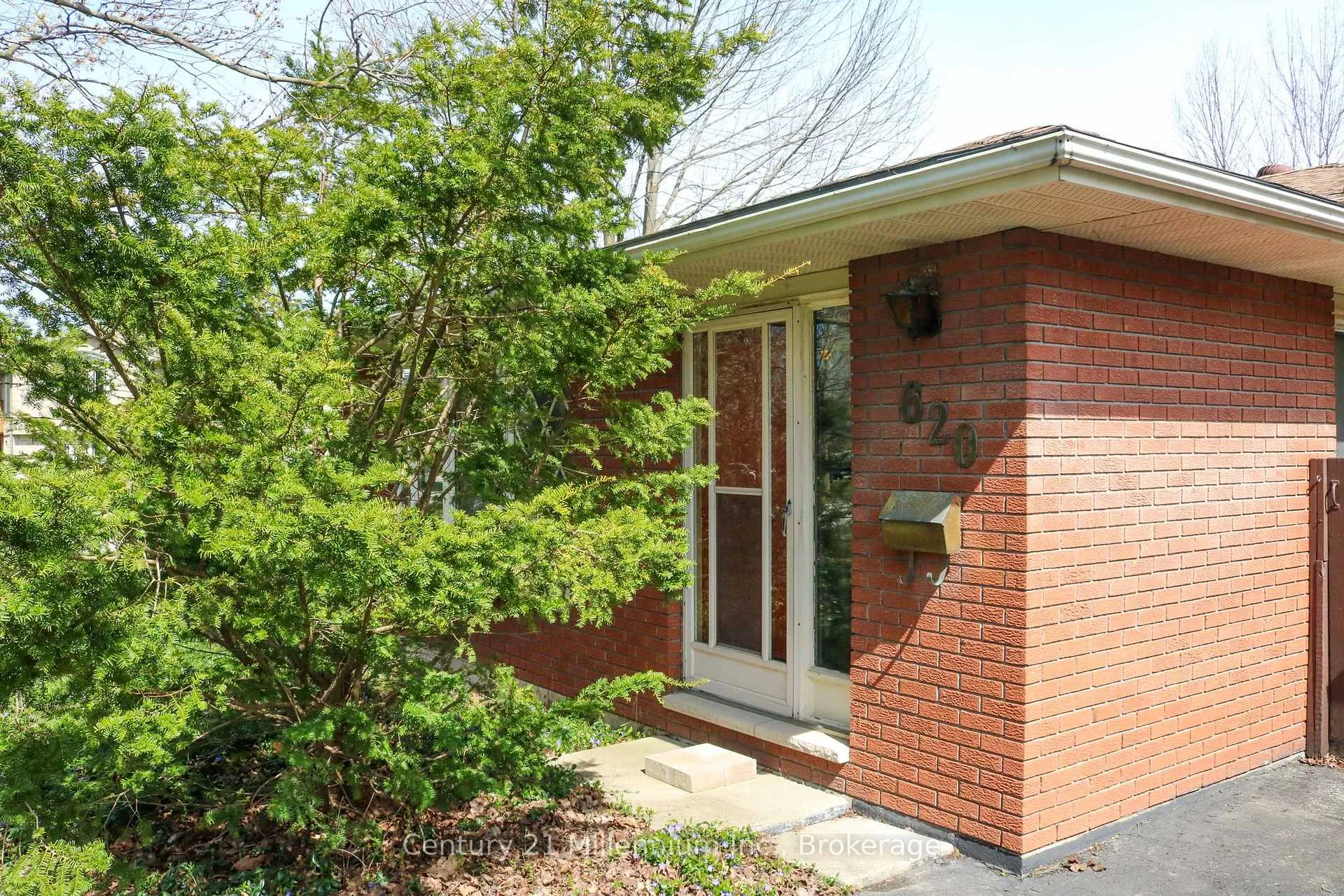 Photo 2 of 620 16th Street E, Owen Sound — HOMEH