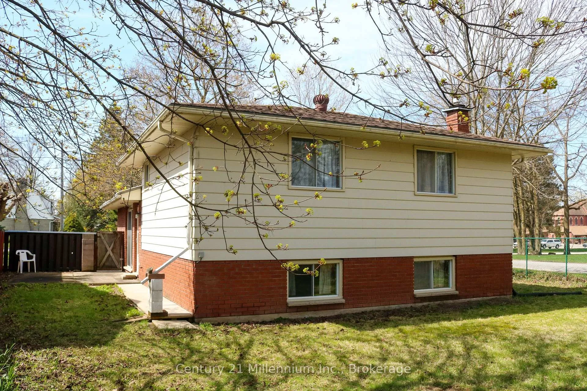 Photo 7 of 620 16th Street E, Owen Sound — HOMEH