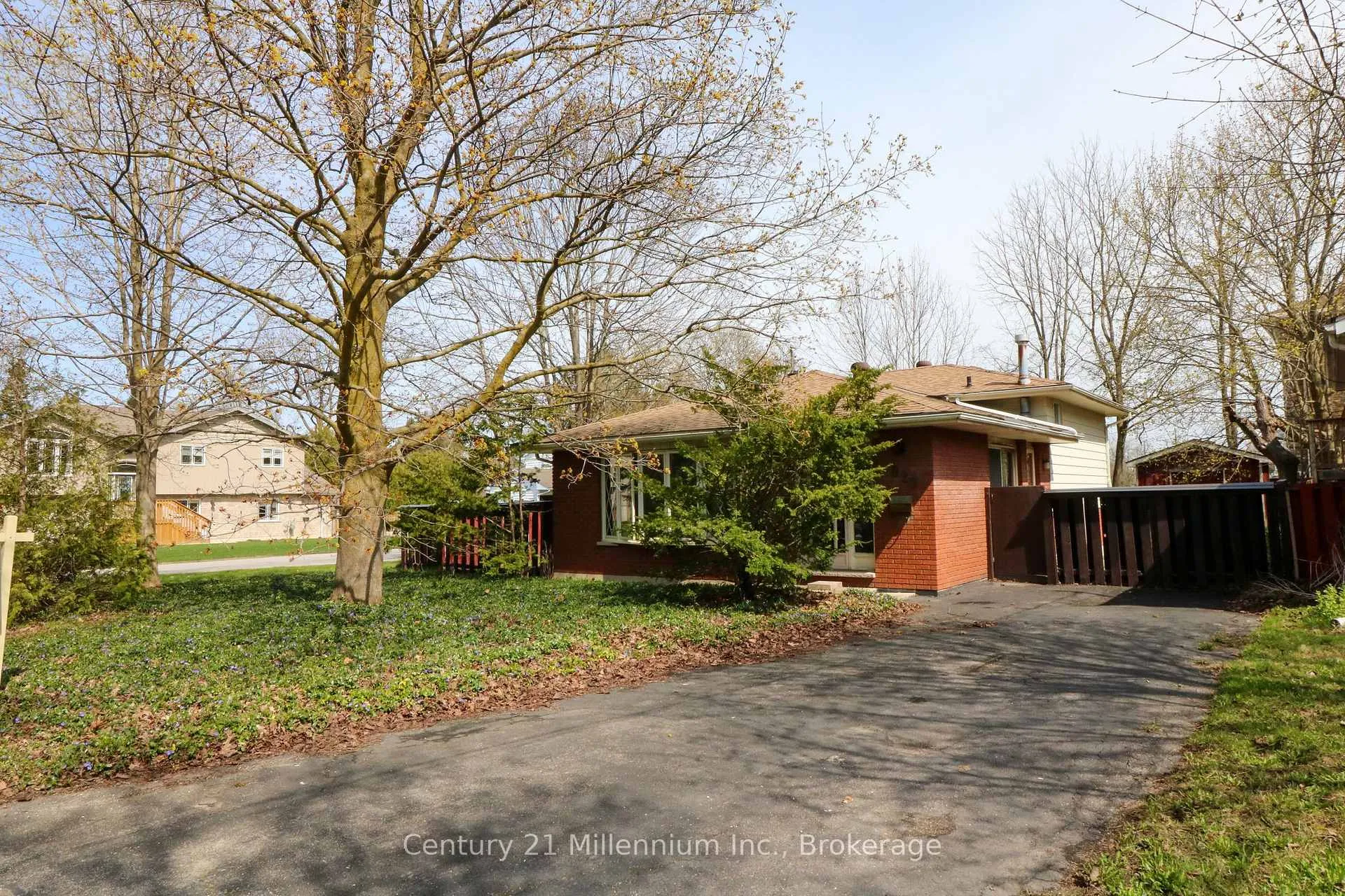 Photo 12 of 620 16th Street E, Owen Sound — HOMEH