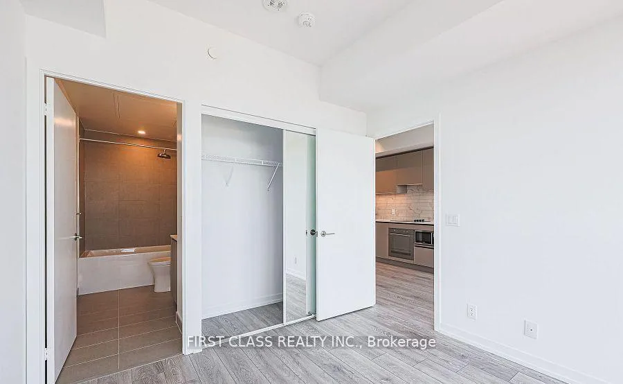 Photo of Unit 3215, 55 Mercer Street