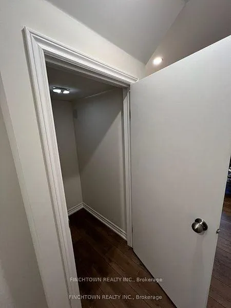 Photo 7 of Unit BSMT A, 10 Green Manor Crescent, Vaughan, East Woodbridge — HOMEH