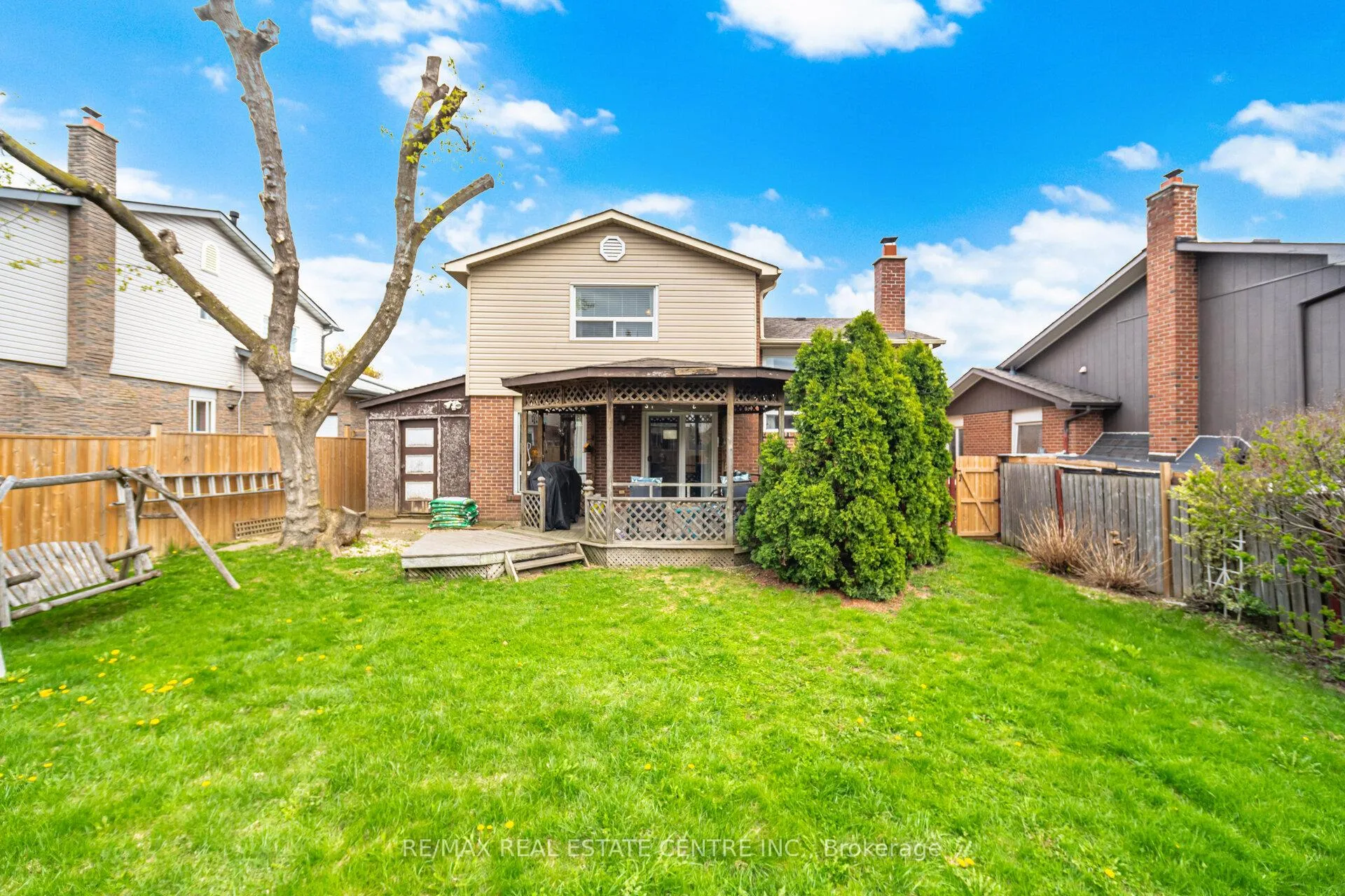 Photo 33 of 94 Blackthorn Lane, Brampton, Brampton North — HOMEH