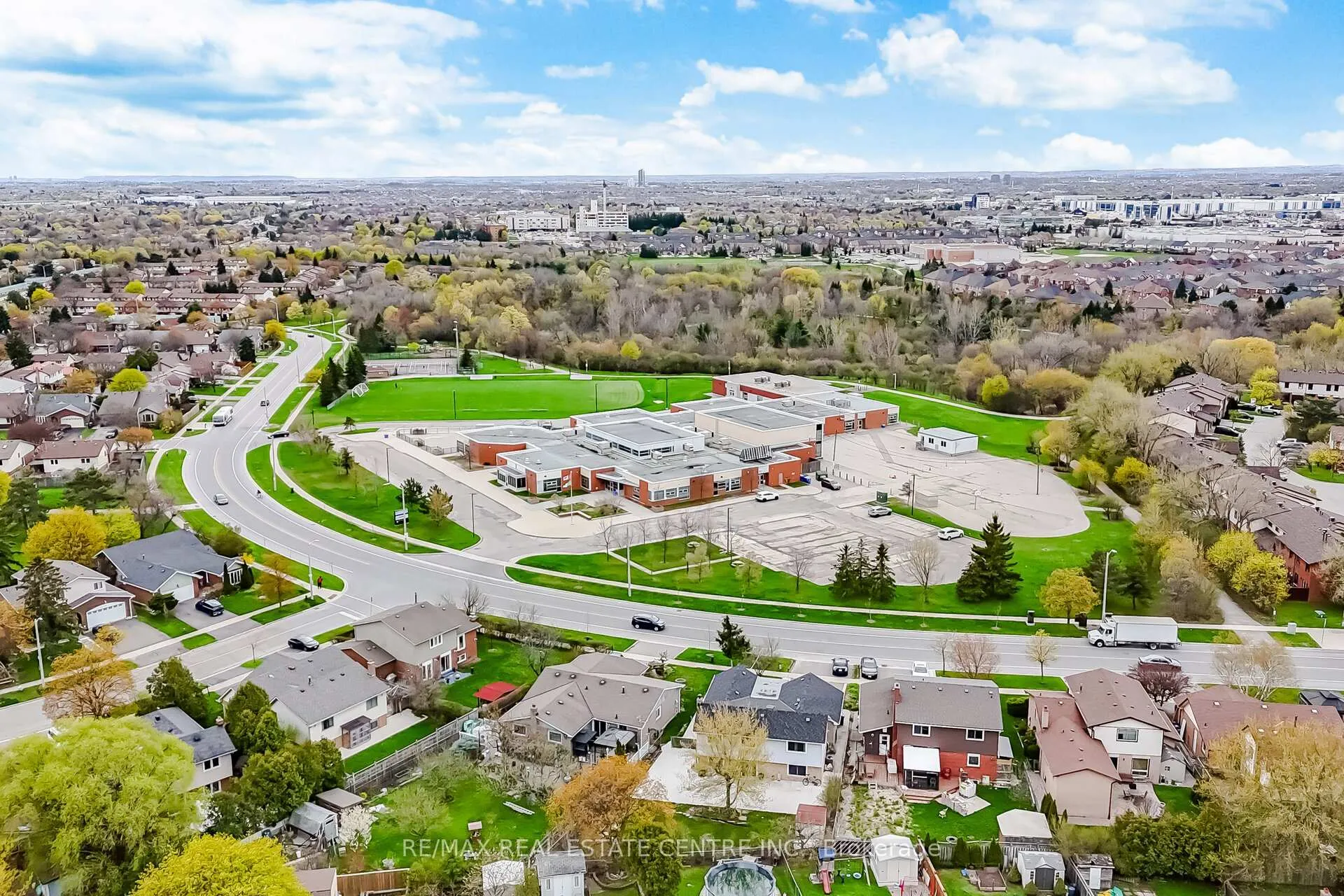 Photo 35 of 94 Blackthorn Lane, Brampton, Brampton North — HOMEH
