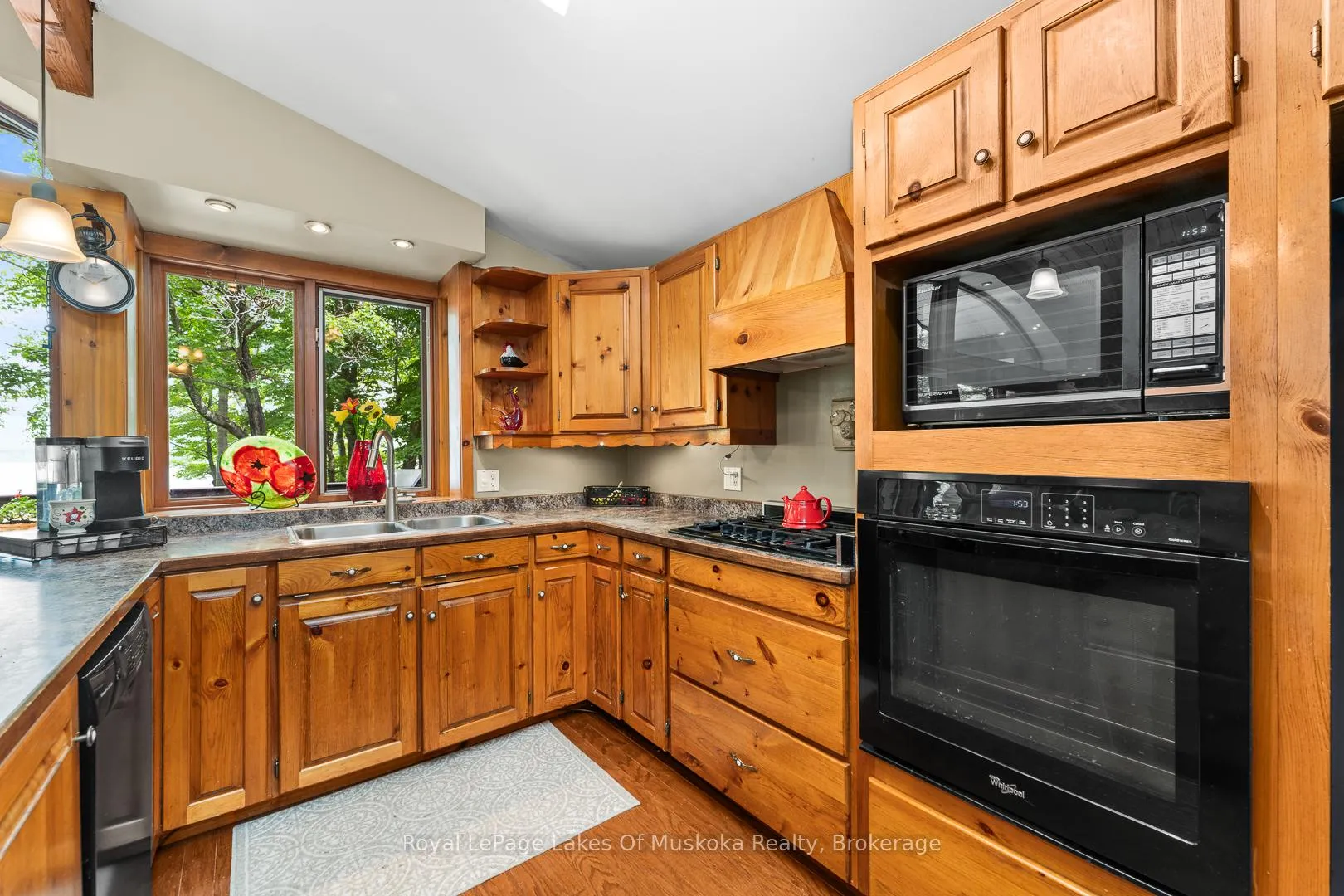Photo 9 of 168 Lakeshore Road, Burk's Falls — HOMEH