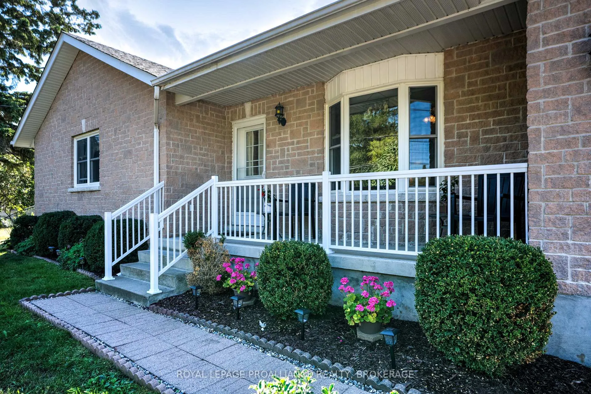 Photo 3 of 3561 Princess Street, Kingston, City Northwest — HOMEH
