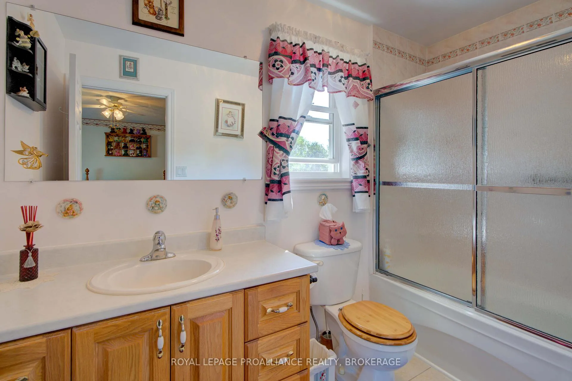 Photo 19 of 3561 Princess Street, Kingston, City Northwest — HOMEH