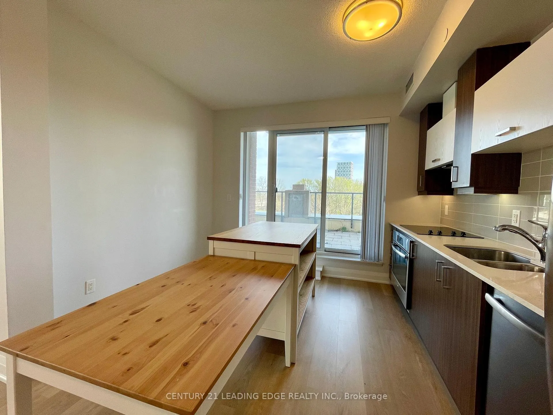 Photo 10 of Unit 316, 18 Uptown Drive, Markham, Unionville — HOMEH