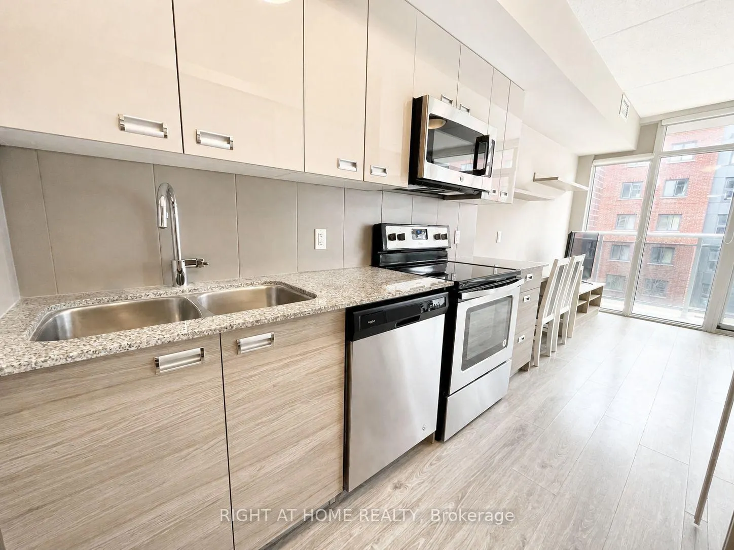 Photo 6 of Unit 421, 308 Lester Street, Waterloo — HOMEH