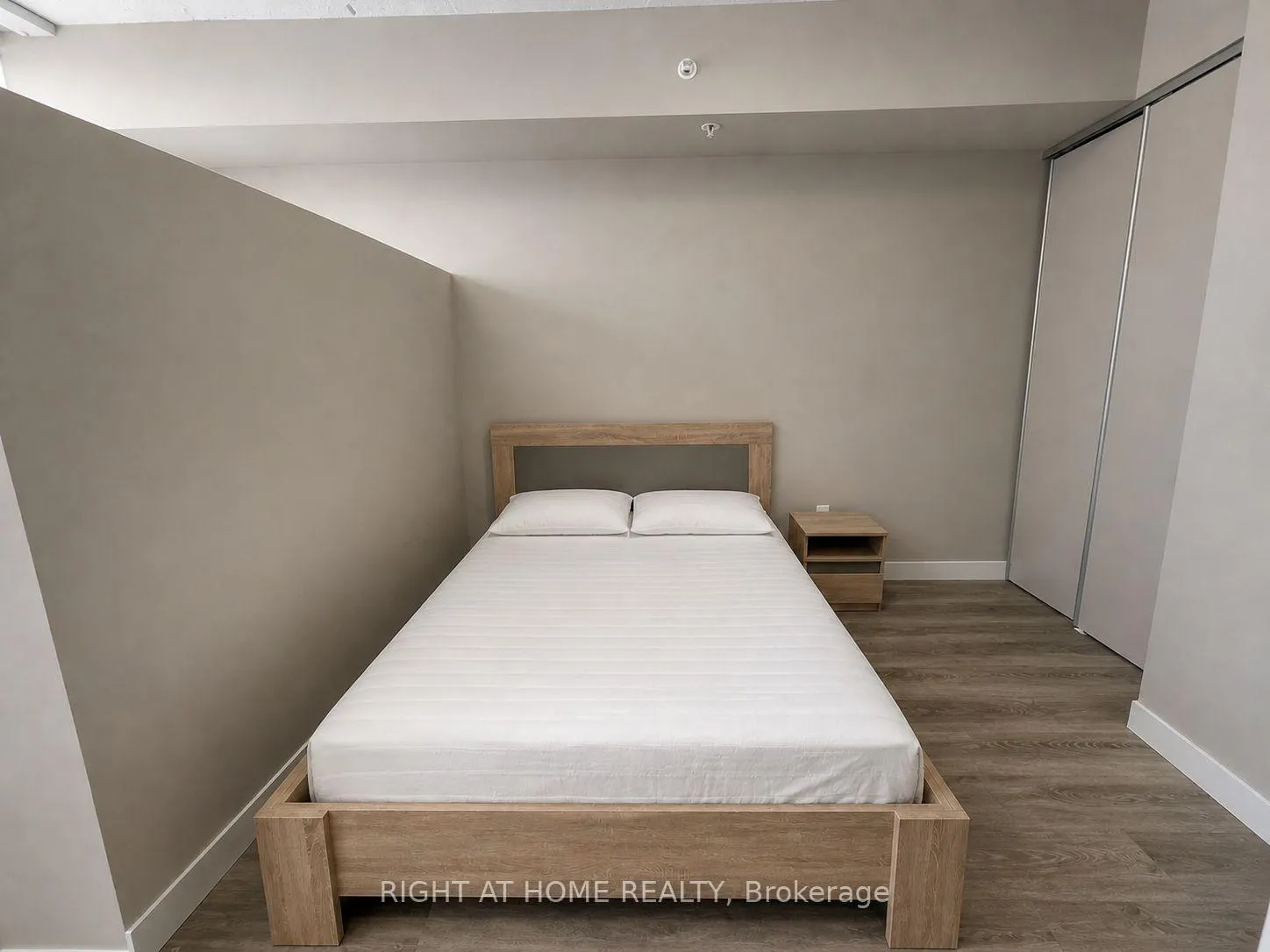 Photo 7 of Unit 421, 308 Lester Street, Waterloo — HOMEH