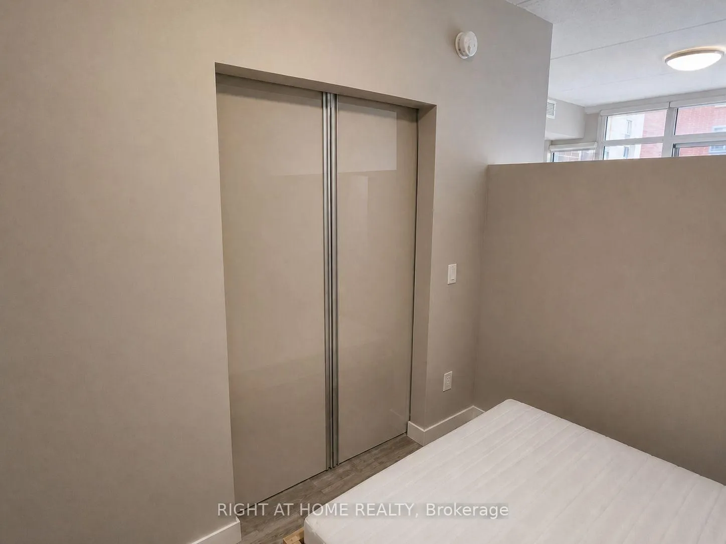 Photo 10 of Unit 421, 308 Lester Street, Waterloo — HOMEH