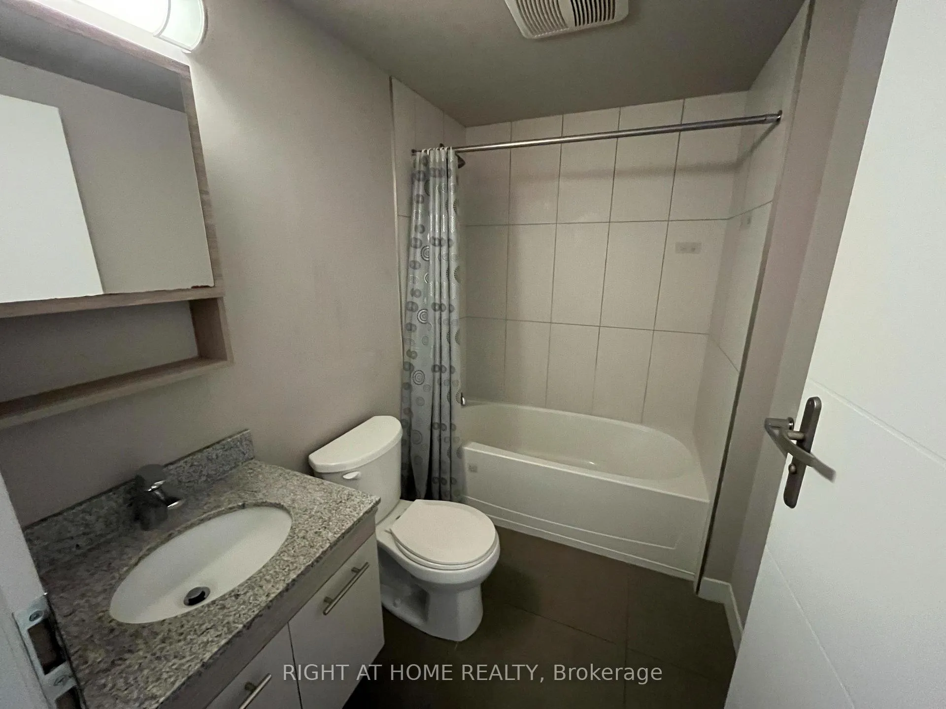 Photo 12 of Unit 421, 308 Lester Street, Waterloo — HOMEH