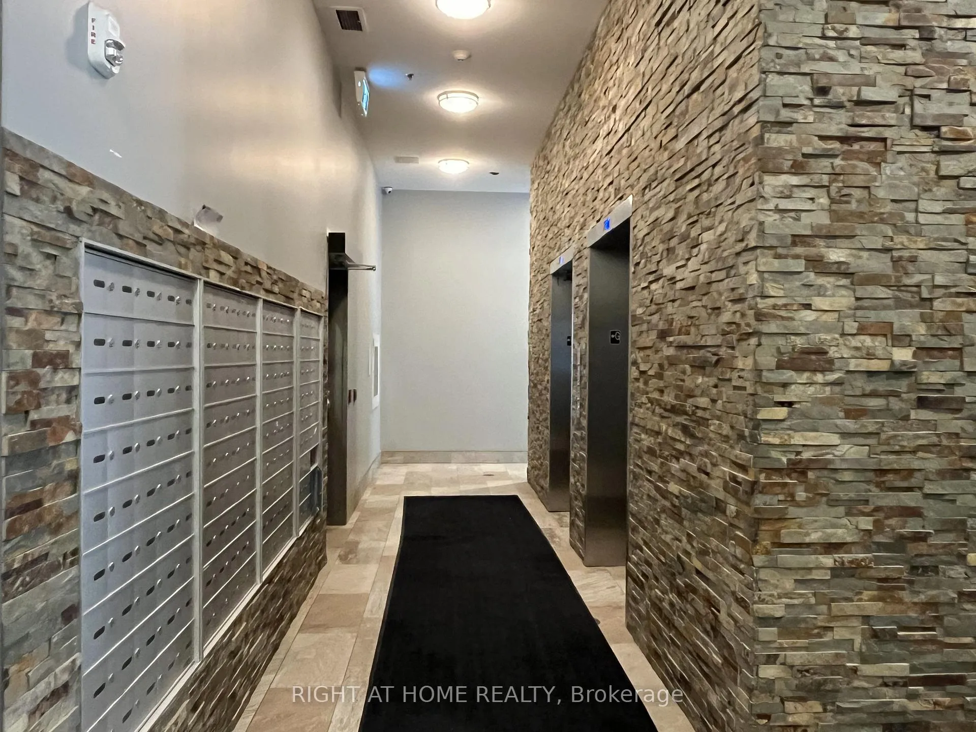 Photo 18 of Unit 421, 308 Lester Street, Waterloo — HOMEH