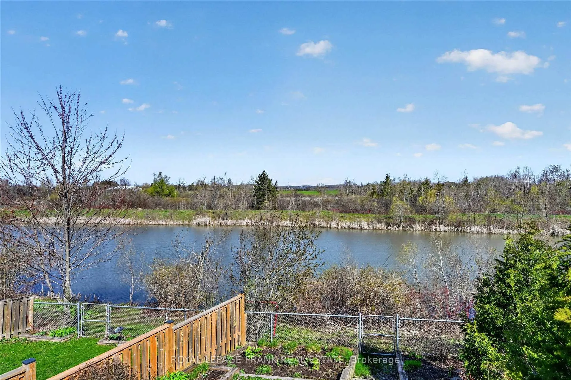 Photo 10 of 1511 Ireland Drive, Peterborough, Monaghan Ward 2 — HOMEH