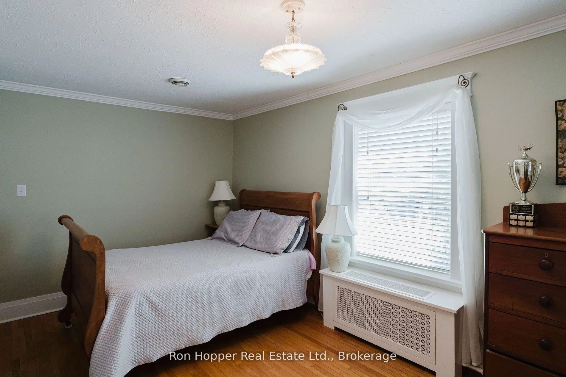 Photo 13 of 525 9th Street E, Owen Sound — HOMEH