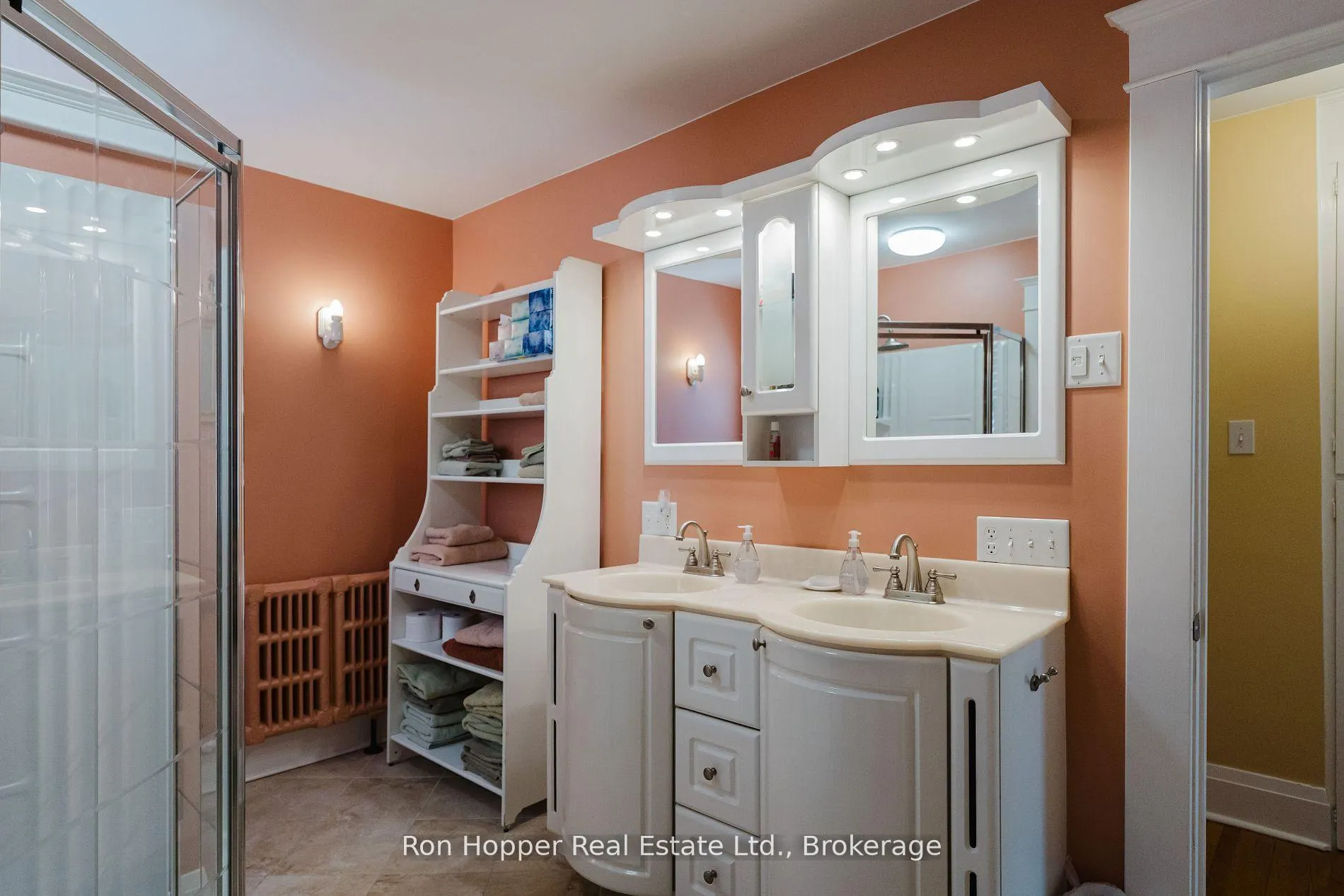 Photo 20 of 525 9th Street E, Owen Sound — HOMEH