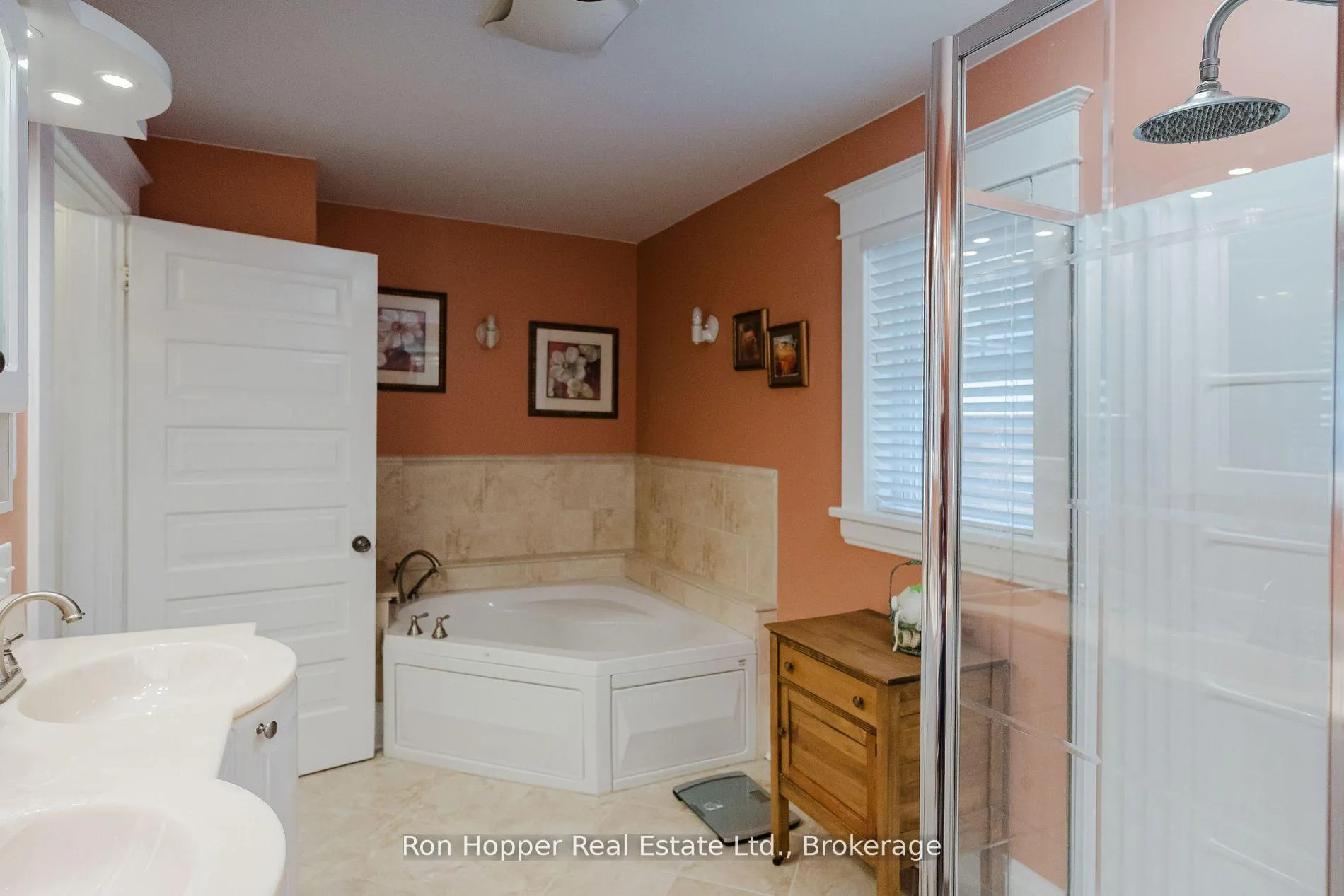 Photo 21 of 525 9th Street E, Owen Sound — HOMEH