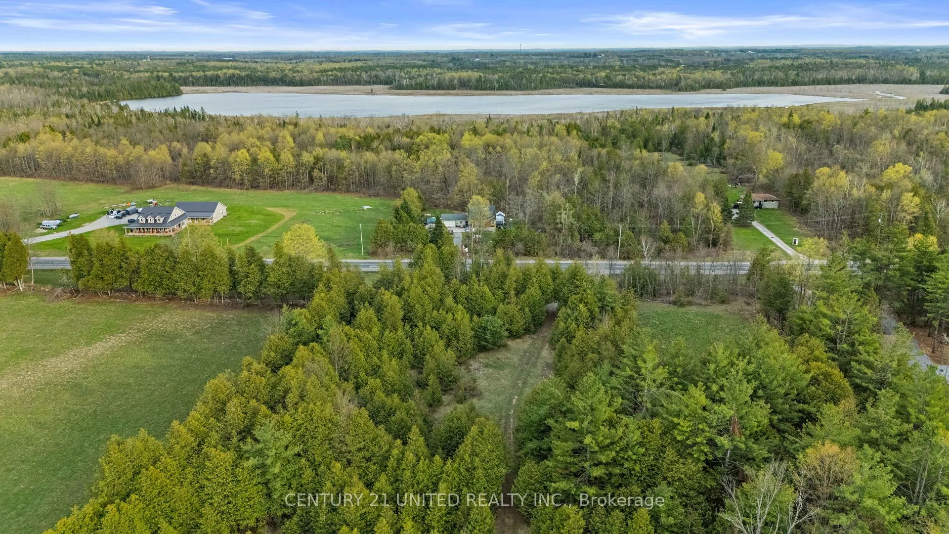 Photo 3 of 922 County Road 6, Douro-Dummer — HOMEH