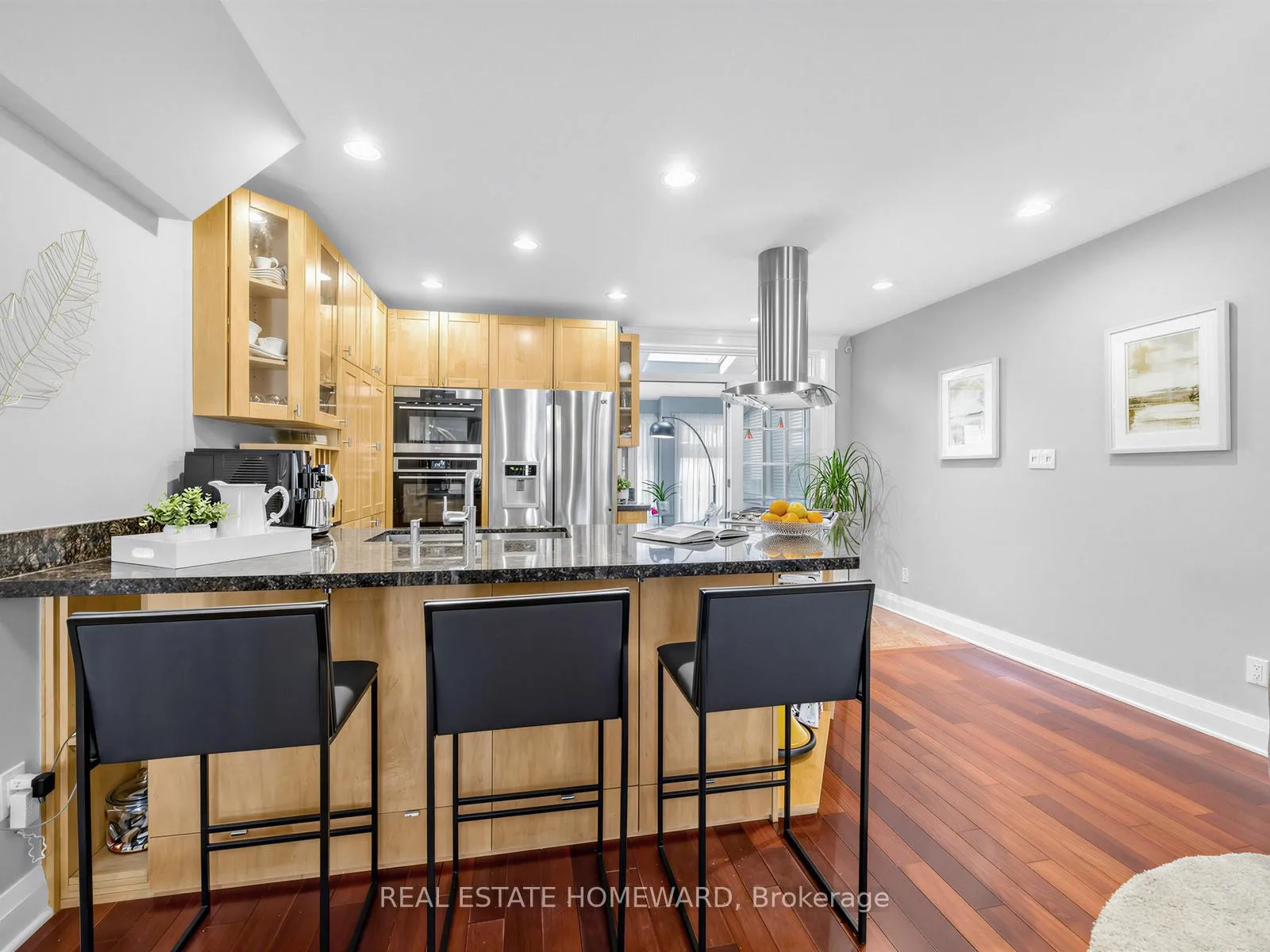 Photo 17 of 199 Lee Avenue, Toronto, The Beaches — HOMEH