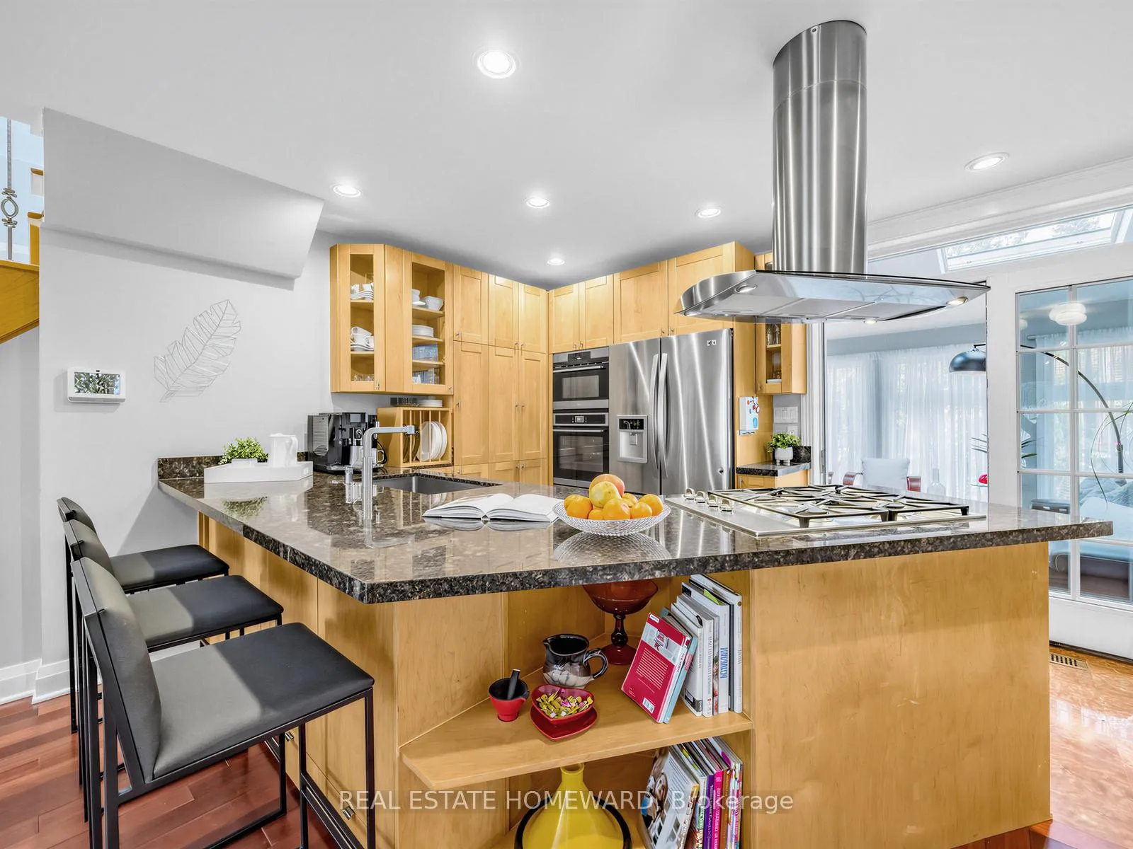 Photo 18 of 199 Lee Avenue, Toronto, The Beaches — HOMEH