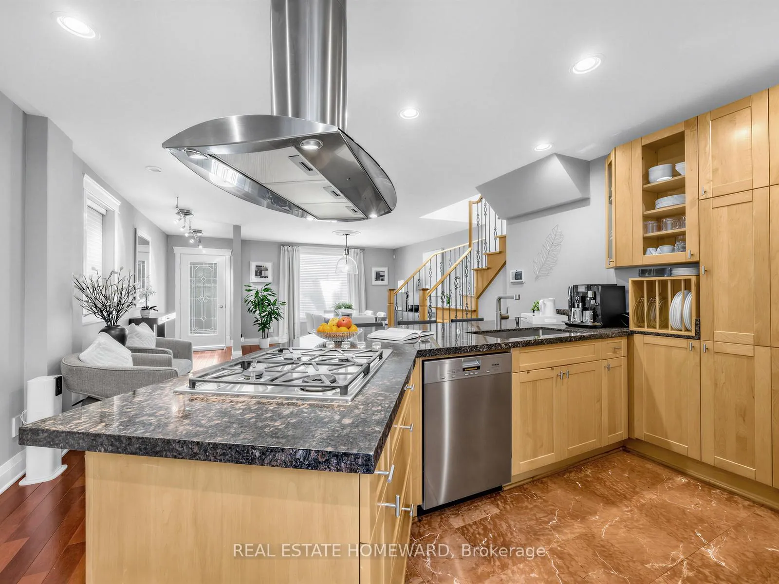 Photo 21 of 199 Lee Avenue, Toronto, The Beaches — HOMEH
