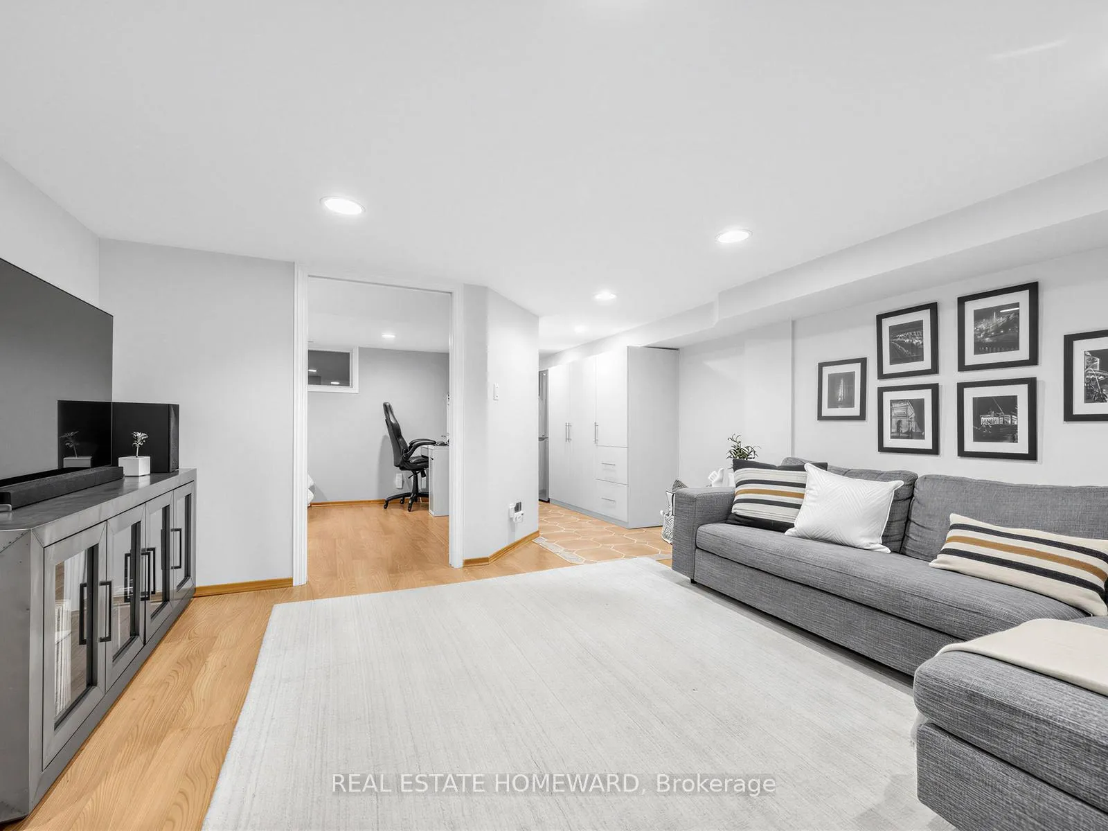 Photo 37 of 199 Lee Avenue, Toronto, The Beaches — HOMEH