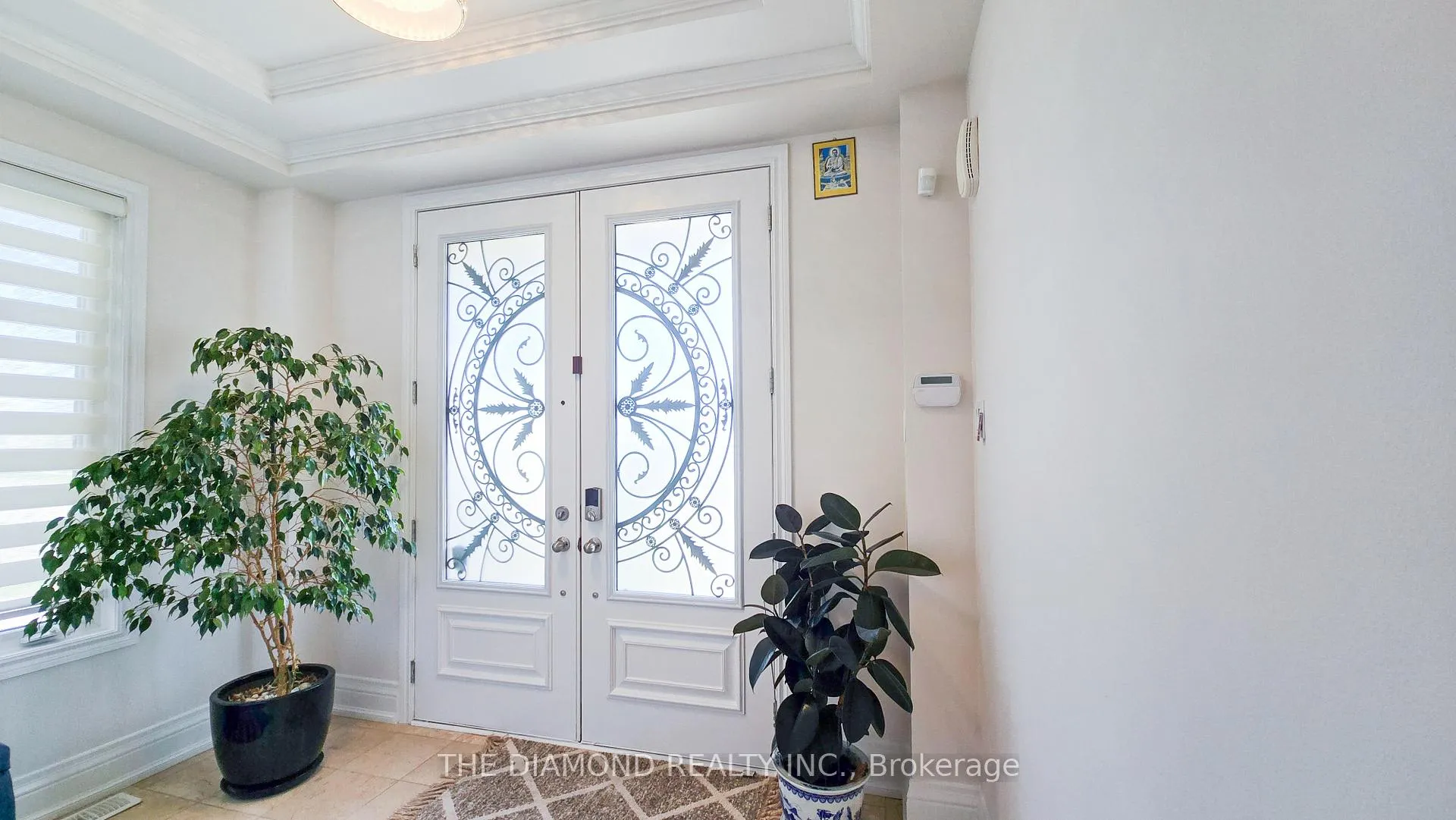 Photo 2 of 114 Chatfield Drive, Vaughan, West Woodbridge — HOMEH