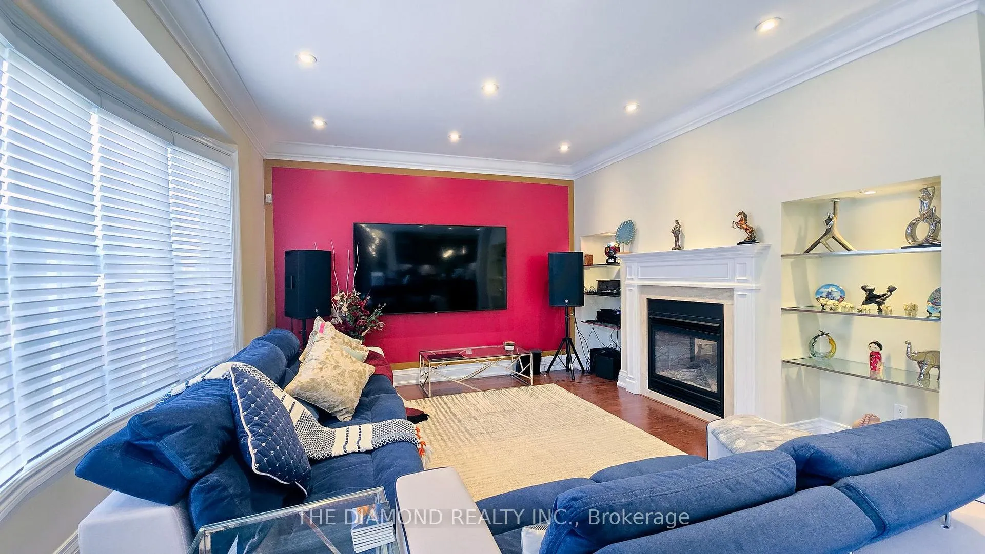 Photo 8 of 114 Chatfield Drive, Vaughan, West Woodbridge — HOMEH