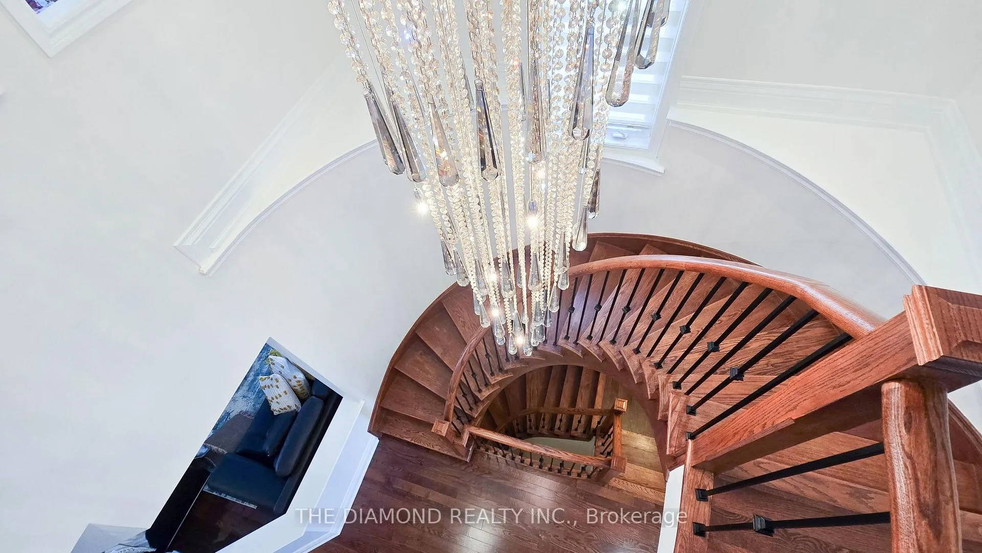 Photo 16 of 114 Chatfield Drive, Vaughan, West Woodbridge — HOMEH