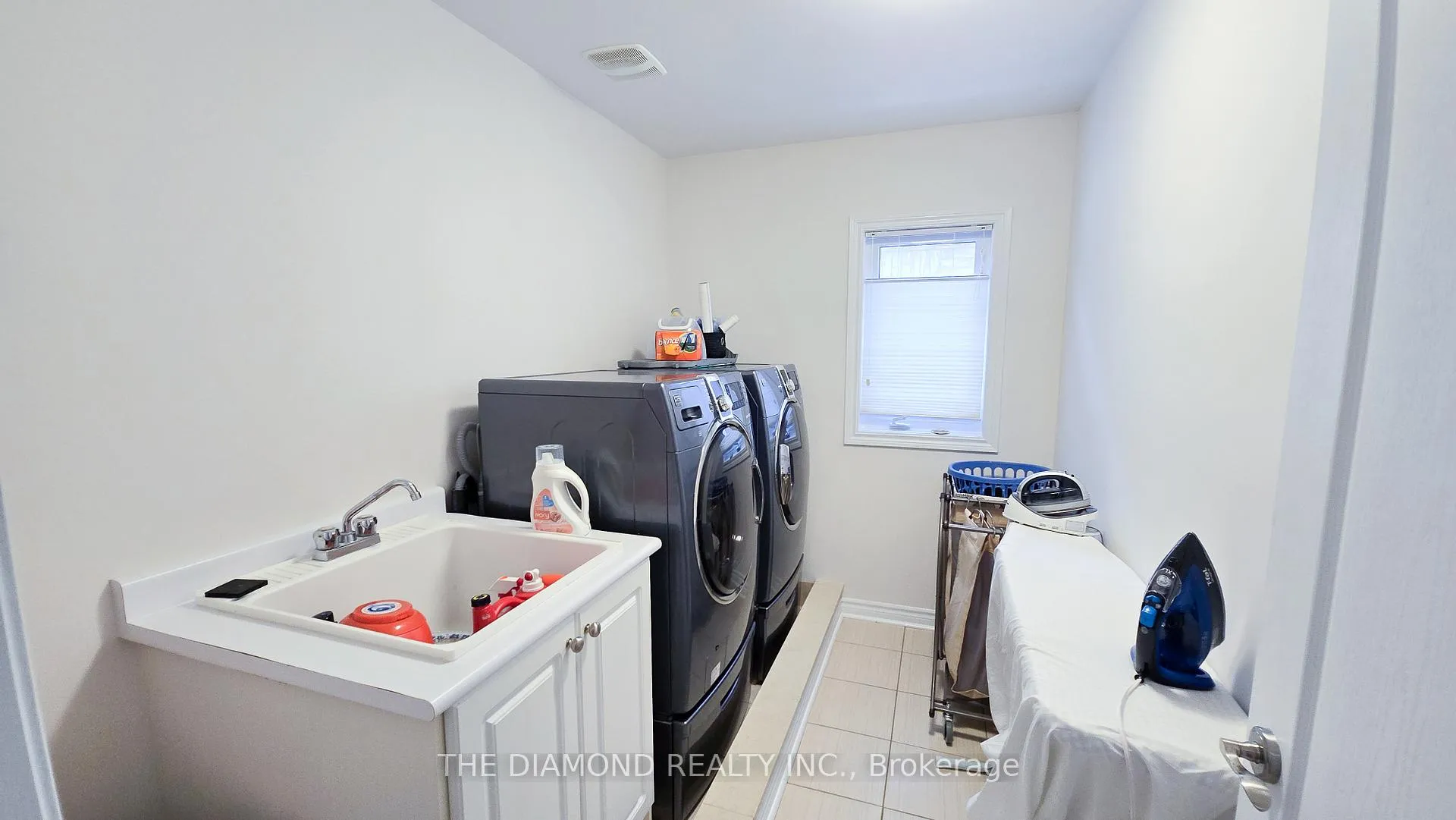 Photo 24 of 114 Chatfield Drive, Vaughan, West Woodbridge — HOMEH