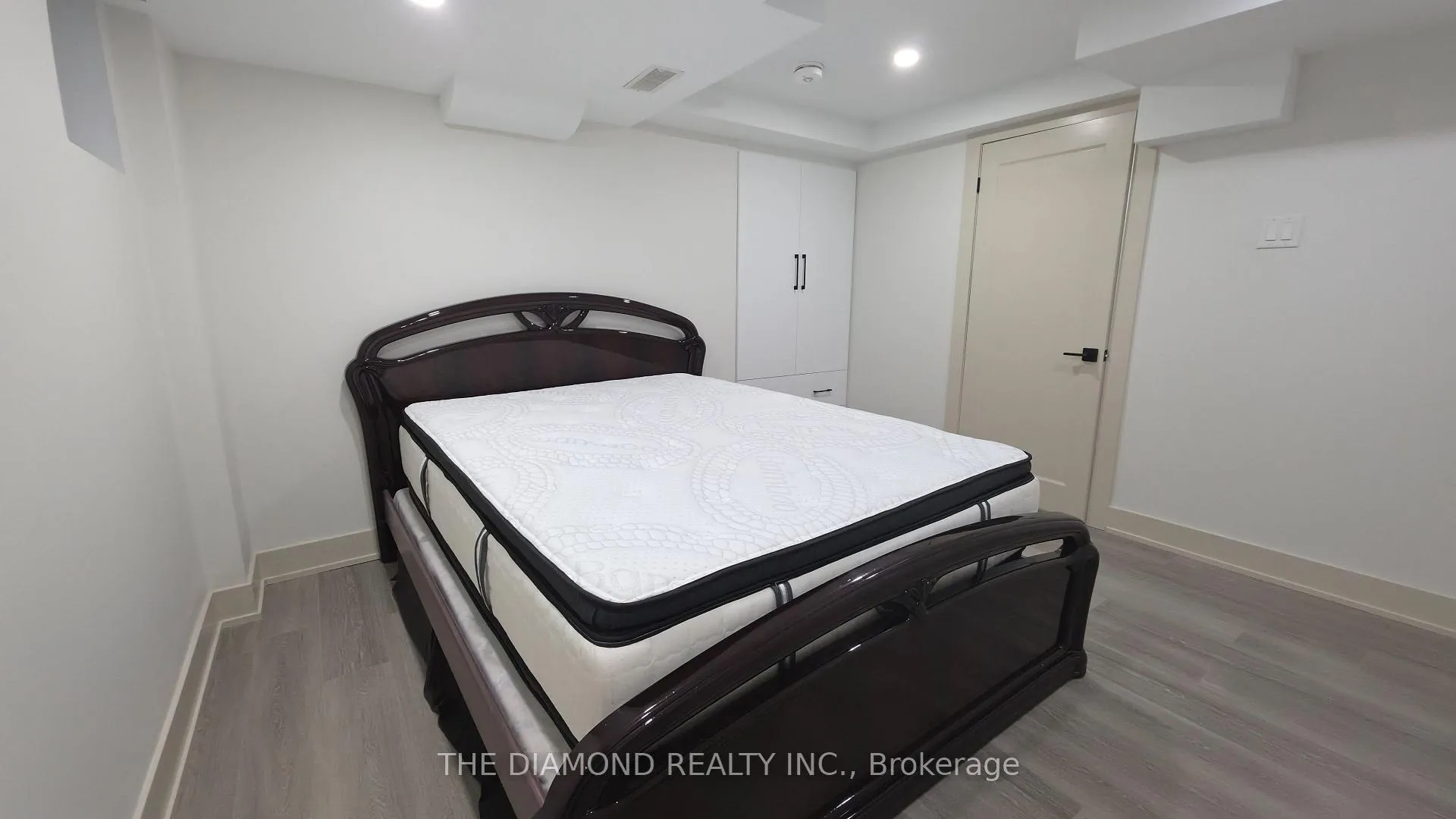 Photo 42 of 114 Chatfield Drive, Vaughan, West Woodbridge — HOMEH