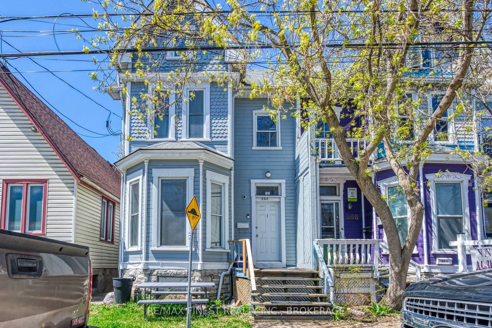 Photo 1 of 364 Alfred Street, Kingston, East of Sir John A. Blvd — HOMEH