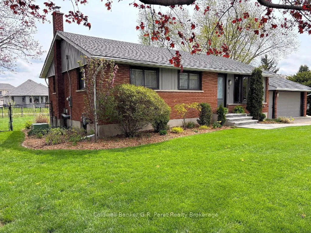 Photo 4 of 35 Tanager Drive, Tillsonburg — HOMEH