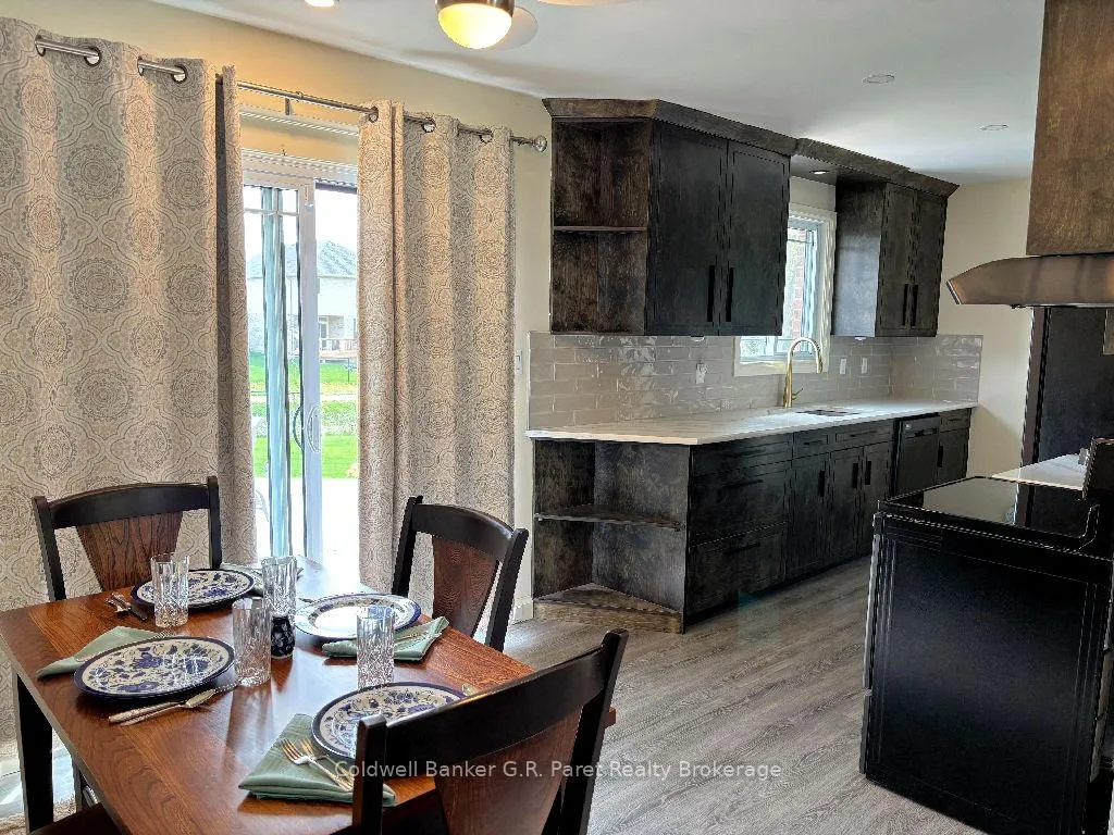 Photo 8 of 35 Tanager Drive, Tillsonburg — HOMEH