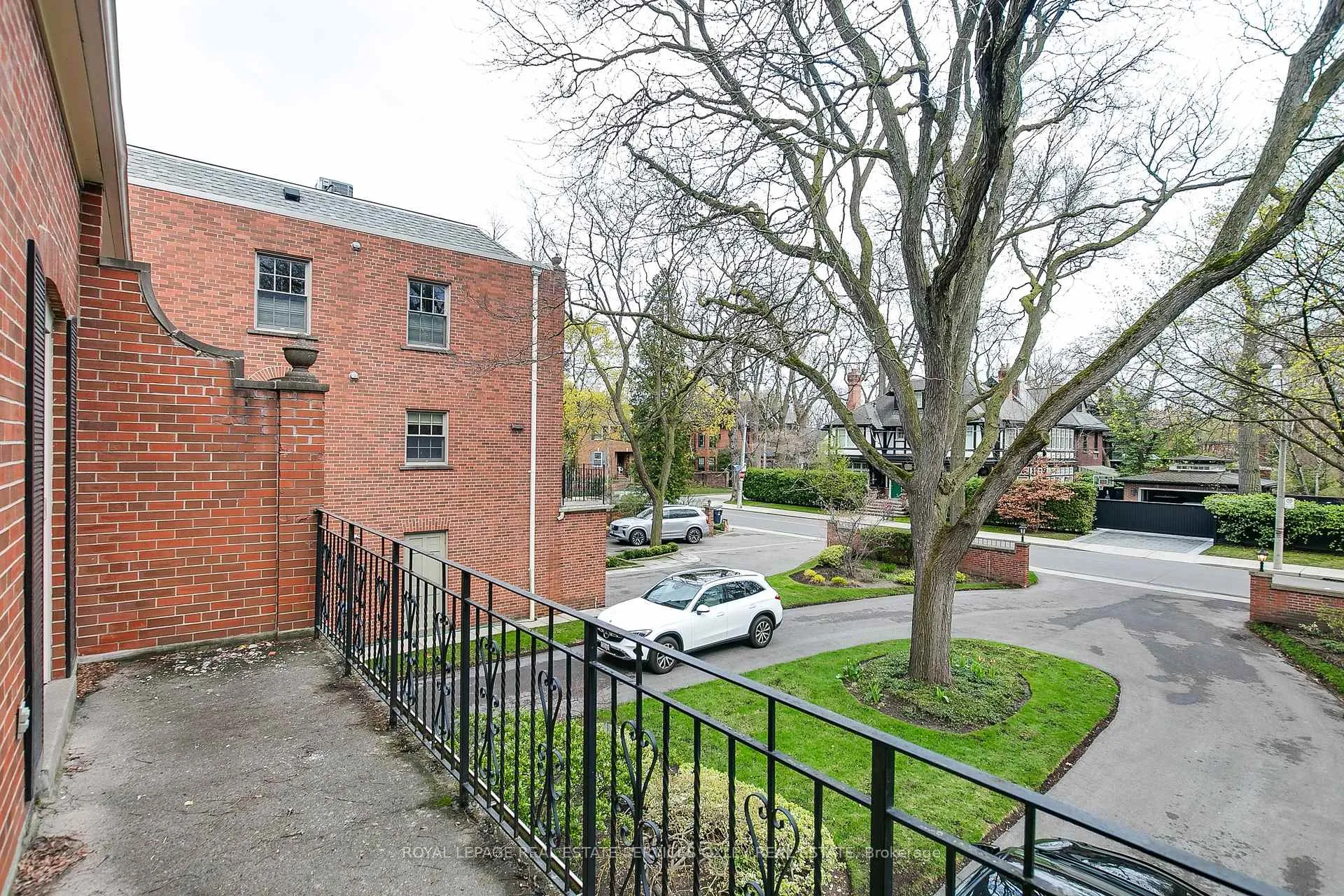Photo 21 of 102 Elm Avenue, Toronto, Rosedale-Moore Park — HOMEH